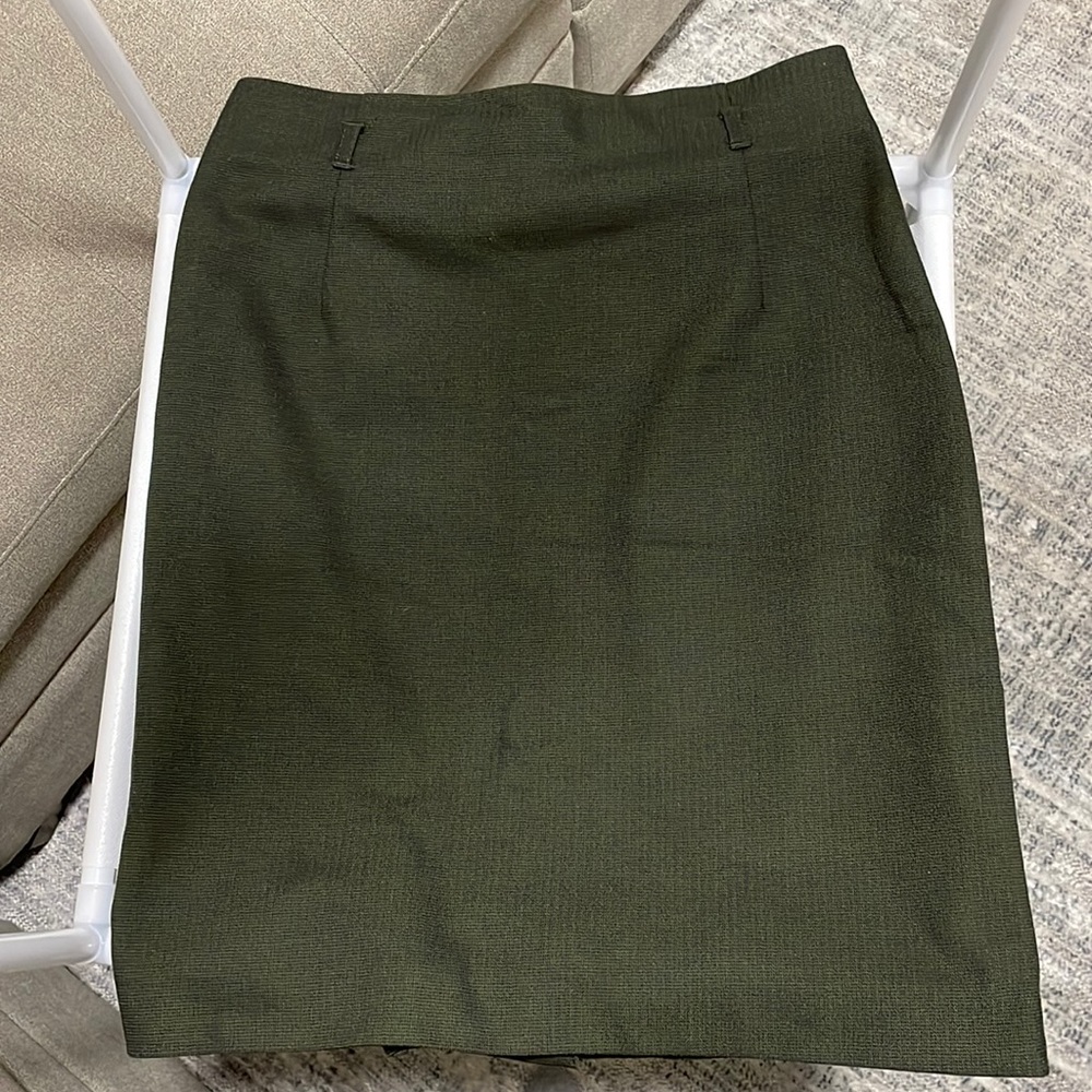 H&M army green high waisted skirt